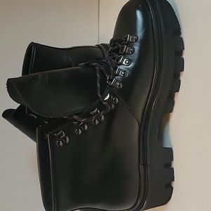 NEW ALL SAINTS Size US 11 / EU 44 Black Isaac Leather Lug Sole Combat Boots